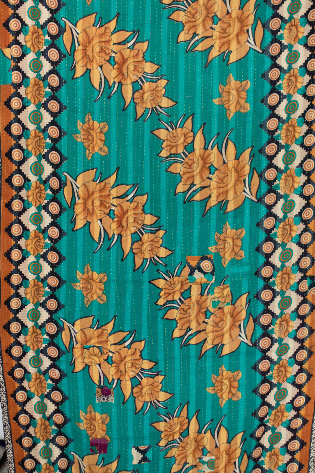 Successor Kantha Throw