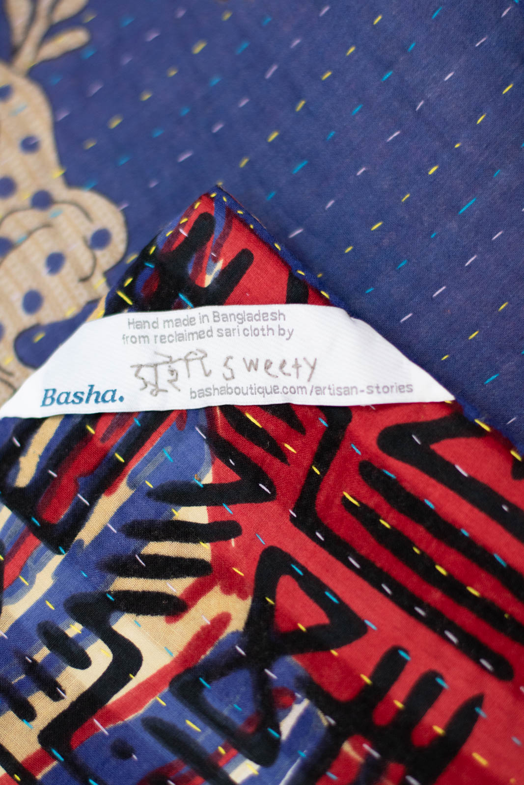 Win Kantha Throw