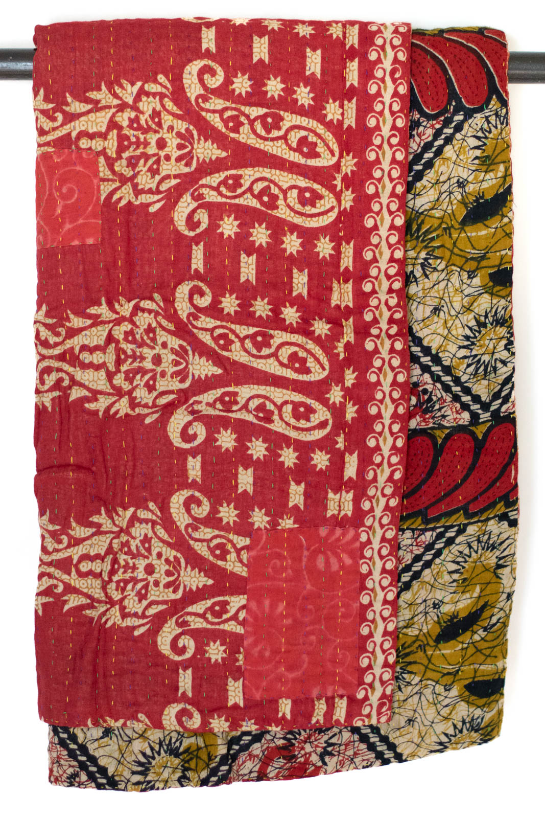 The best quality of kantha blankets made with dignity